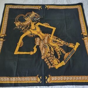 VINTAGE BATIC ART SCARF 34X35 INCHES